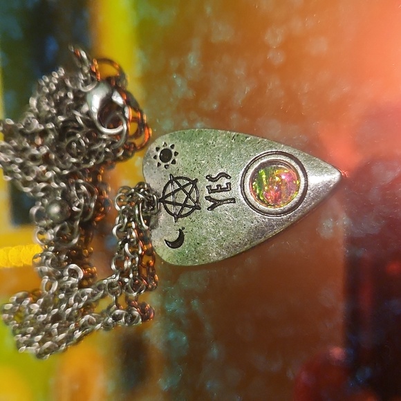 Hot Topic Jewelry - Ouijia Board Planchette YES Necklace